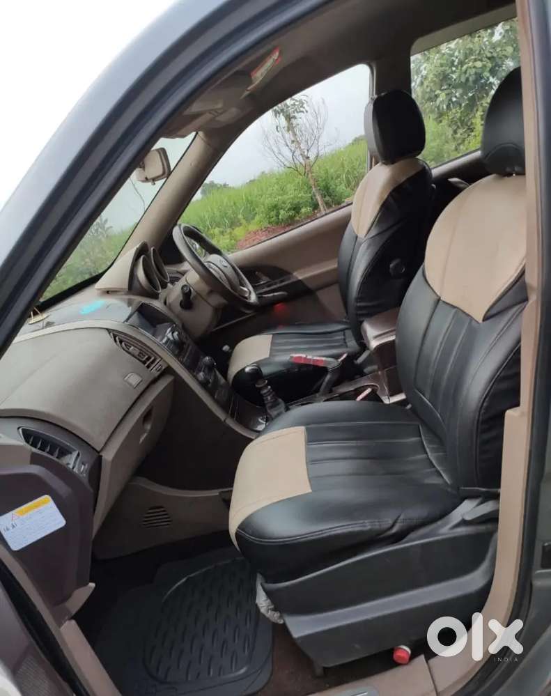 Mahindra Xuv5oo W8 Fwd For Sale