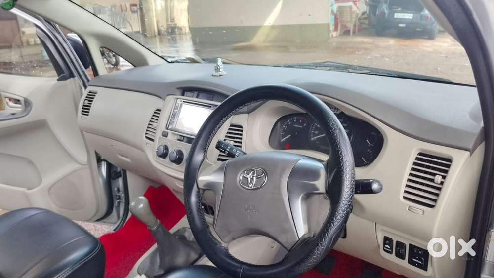 Toyota Innova 2014 Diesel Well Maintained