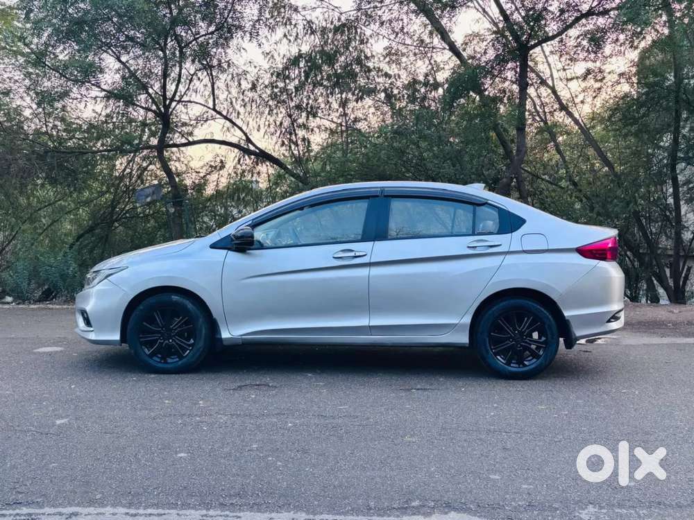 Honda City 1.5 V 5th Gen I-vtec Mt, 2018, Petrol