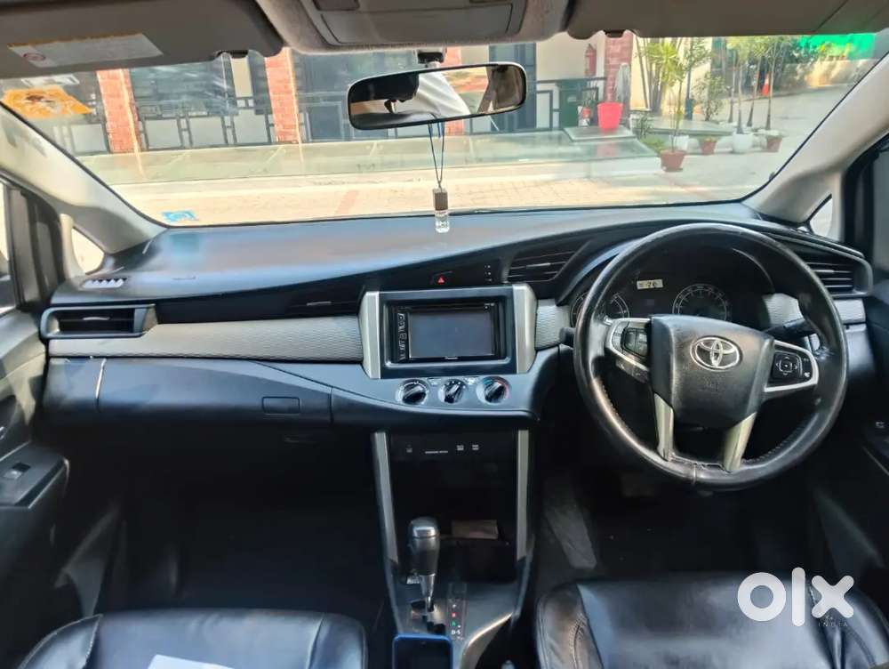 Toyota Innova Crysta 2.8 2017