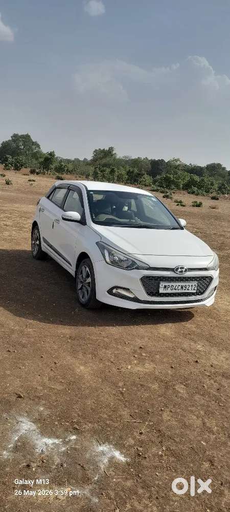 I 20 Sports  1.2  (o )aloywheel  Mirror  Auto  Fold