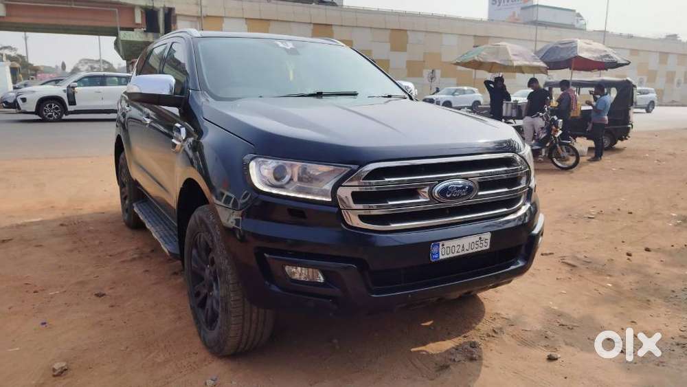Ford Endeavour 2.2 Titanium At 4x2, 2016, Diesel
