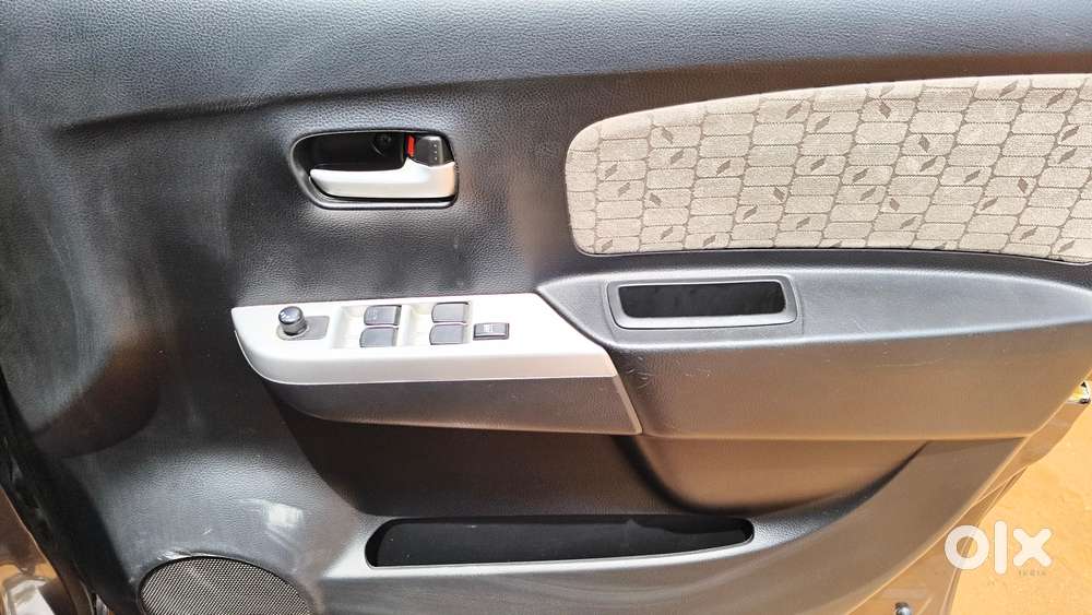 Maruti Suzuki Wagon R 1.0 2015-2019 Vxi Amt, 2015, Petrol
