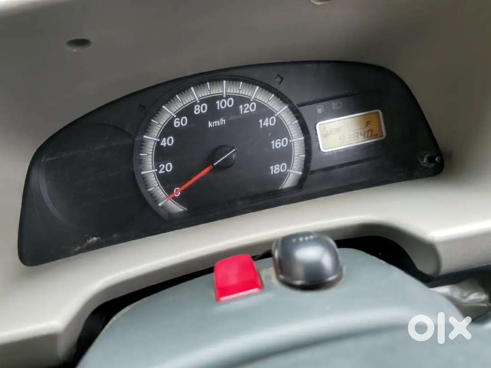 Maruti Suzuki Eeco 2016