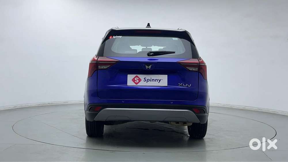 Mahindra Xuv700 2.0 Ax 5 Petrol Mt 7 Str, 2021, Petrol
