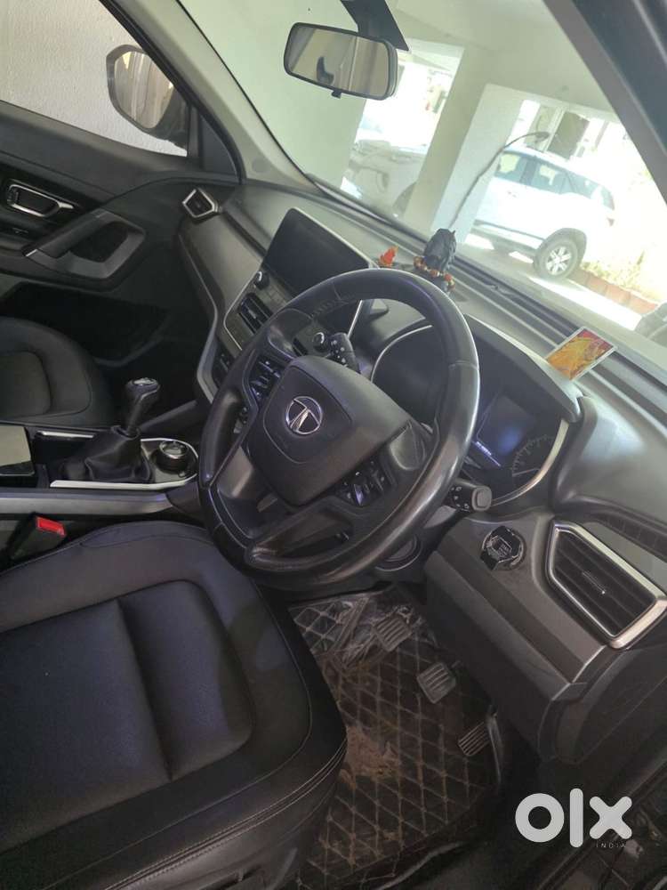 Tata Harrier Top Model  2019-20  Diesel Manual  Black  No Accident