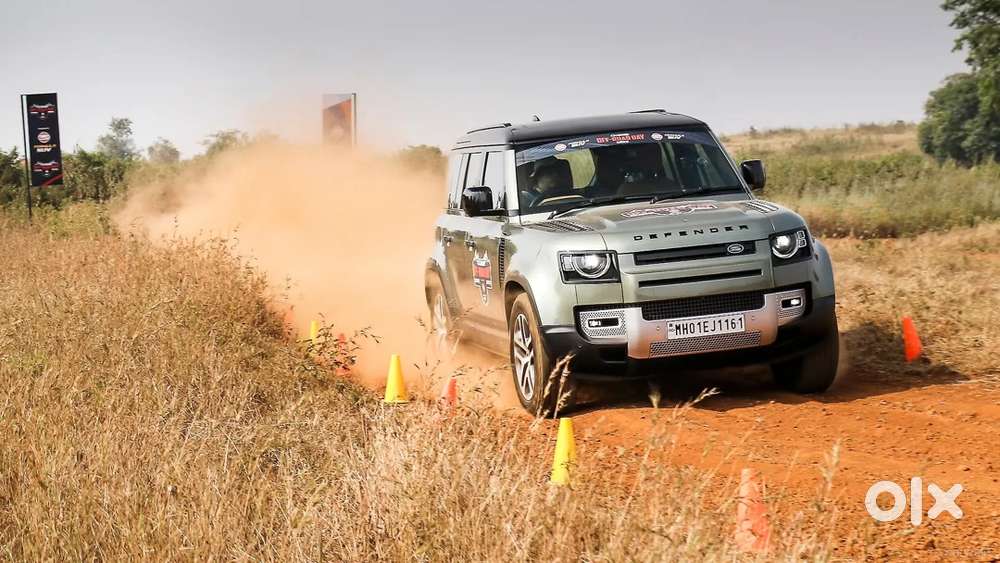 Land Rover Defender 2025