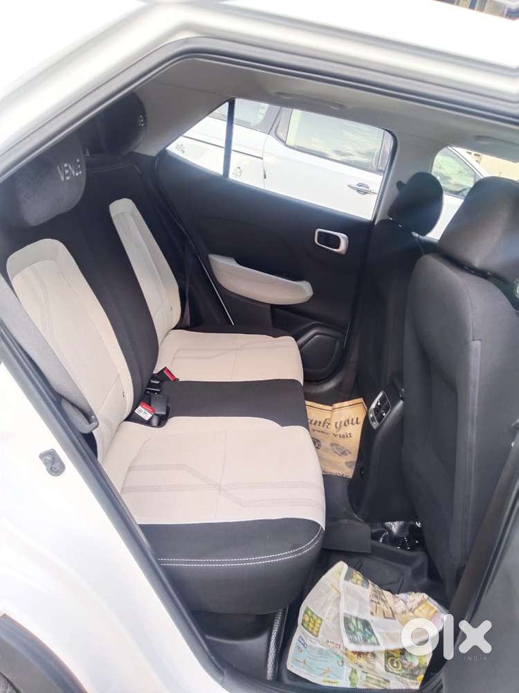 Hyundai Venue 1.0 S (o) Turbo Dct, 2024, Petrol