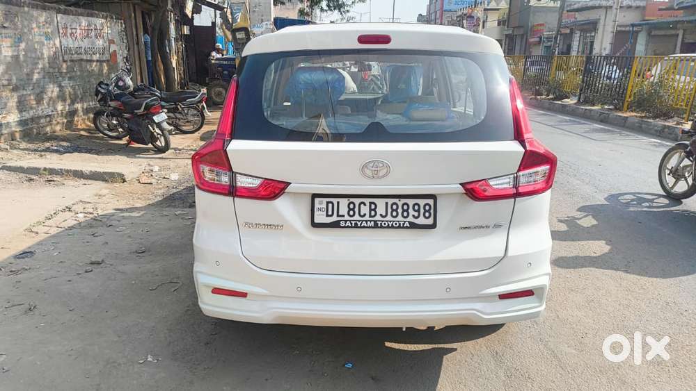 Toyota Rumion S Petrol Manual Dual Tone, 2025, Petrol