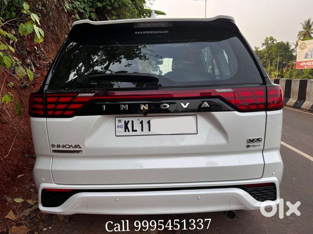 Toyota Innova Hycross 2.0 Vx Hybrid 7 Str, 2025, Petrol