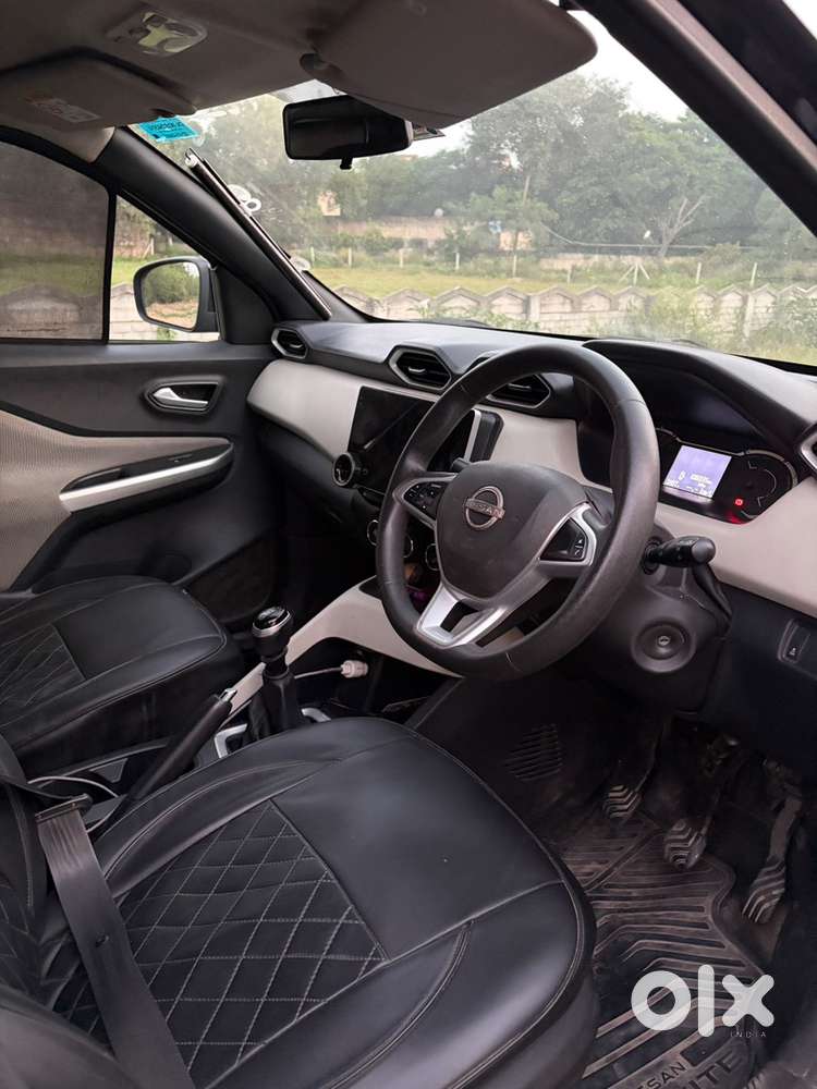 2023 Nissan Magnite Petrol Manual