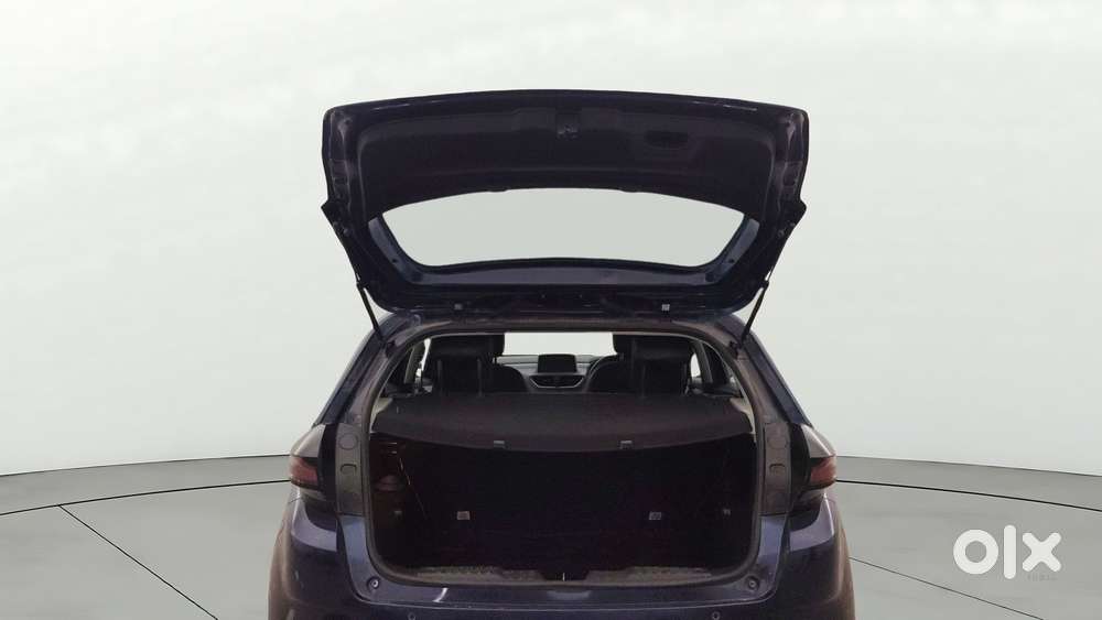 Tata Altroz Xz, 2023, Petrol