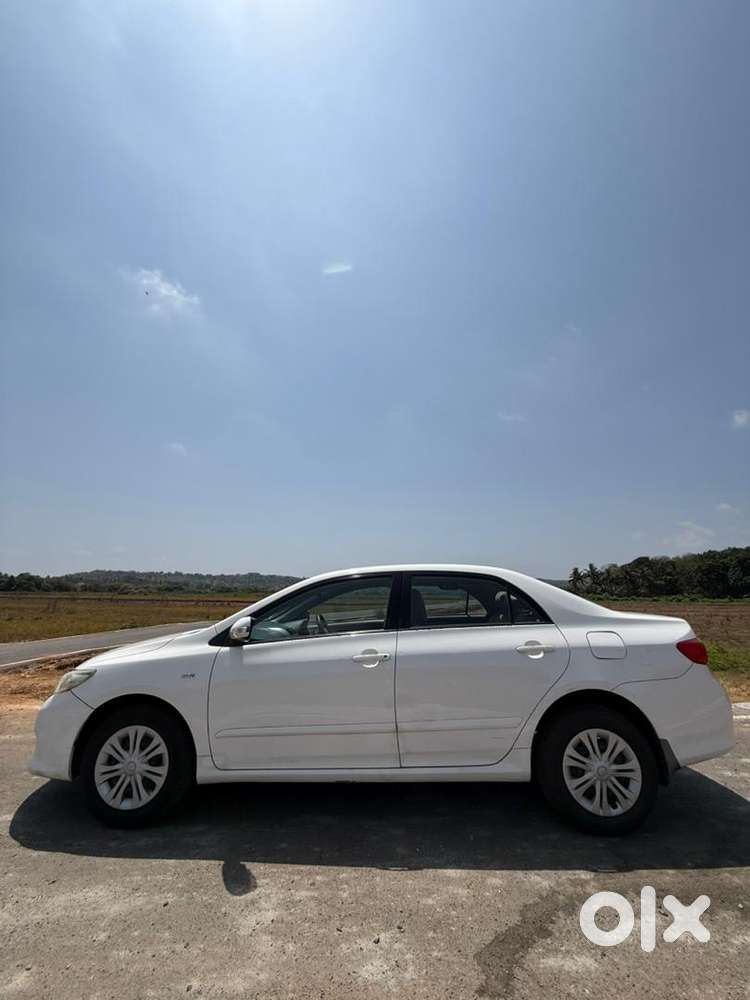 Toyota Corolla Altis 2009 Petrol Well Maintained