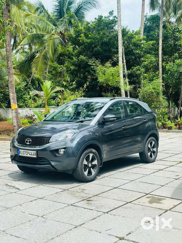Tata Nexon 1.2 Revotron Xza Plus, 2018, Petrol