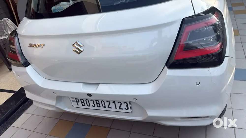 Maruti Suzuki Swift Vxi 2024