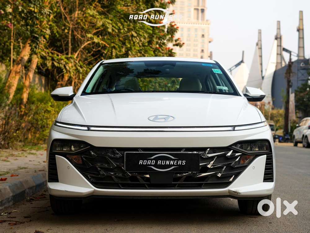 Hyundai Verna Sx (o)1.5 Vtvt [2023 - 2026], 2025, Petrol