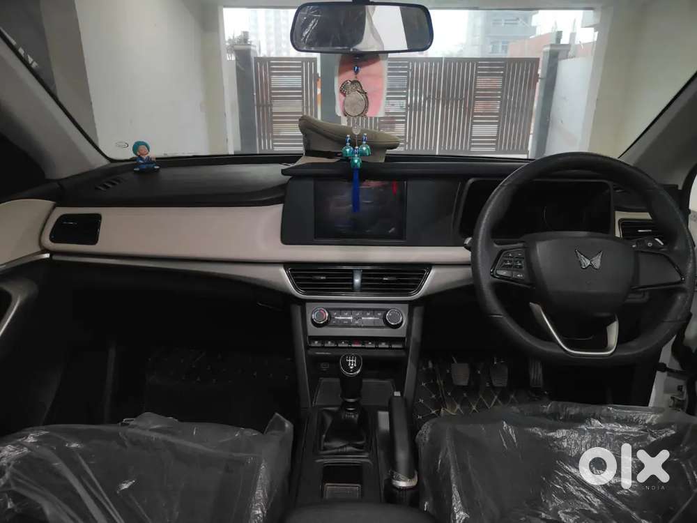 Brand New Mahindra Xuv700,petrol,2024 Model, 1st Owner,