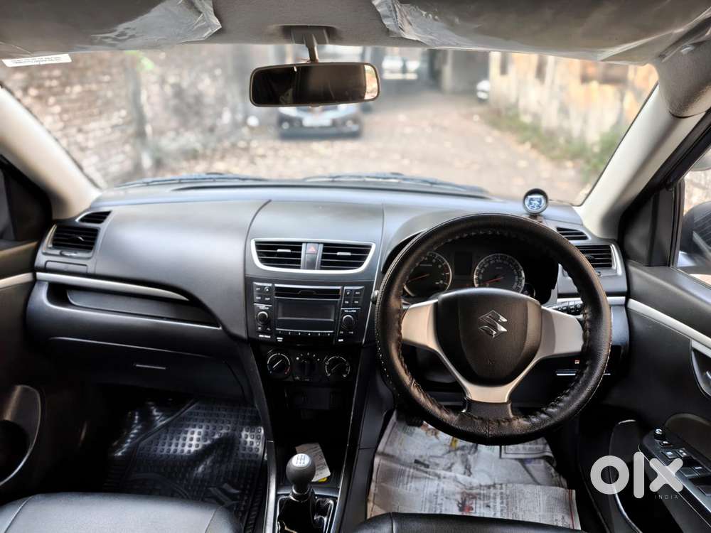 Maruti Suzuki Swift Vxi Optional, 2015, Petrol