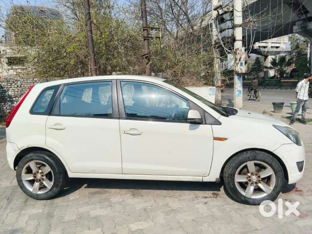 Ford Figo Diesel Zxi 2012