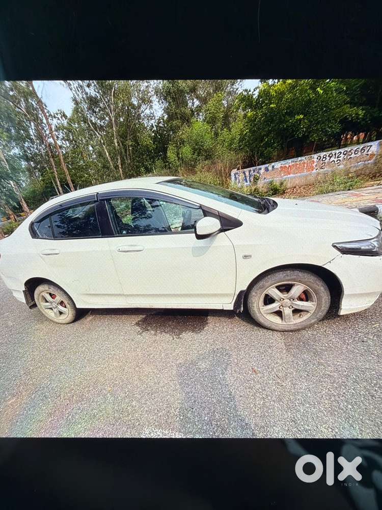 Honda City Hybrid 2013