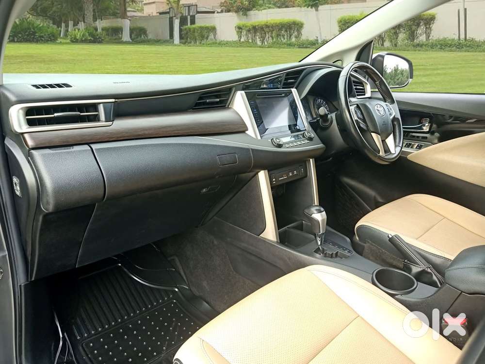 Toyota Innova Crysta 2.8 Z 2019