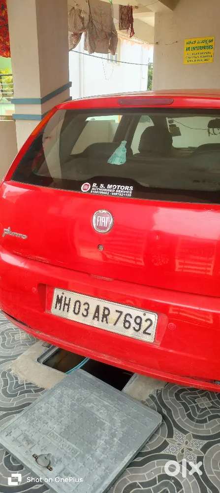 Fiat Grand Punto 2009 Petrol 98000 Km Driven