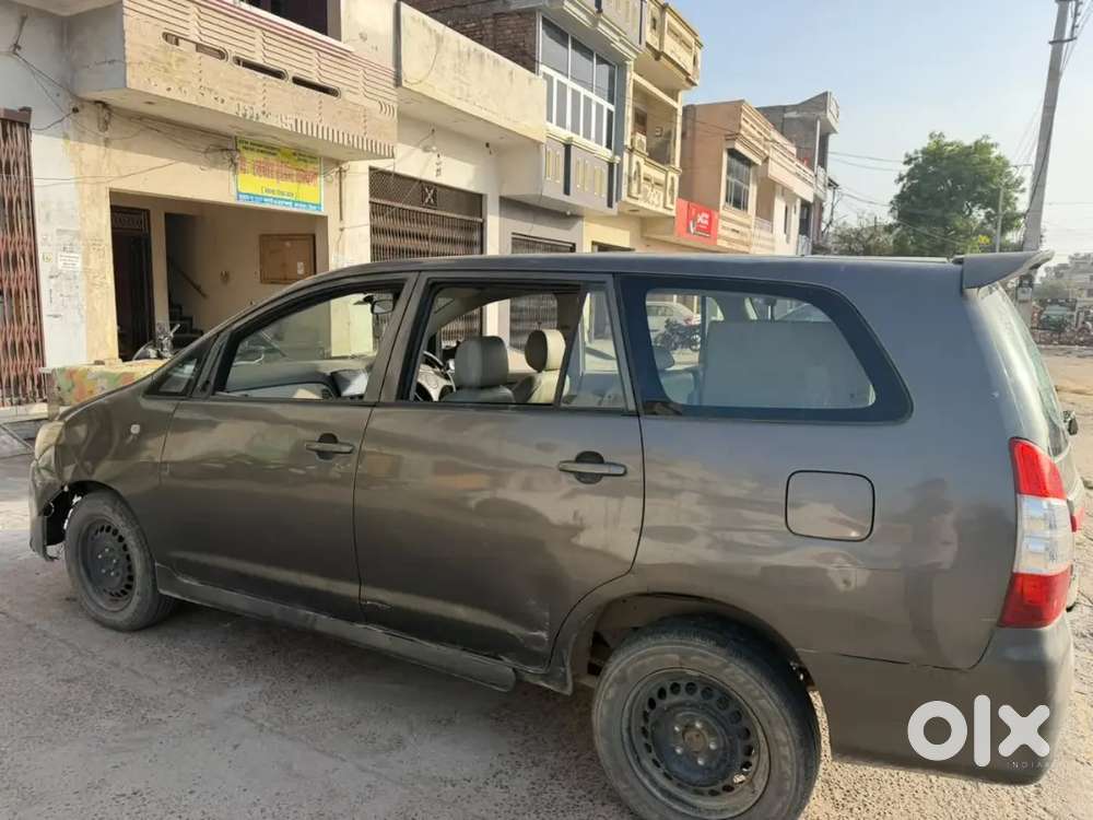 Toyota Innova 2.5 G 2011