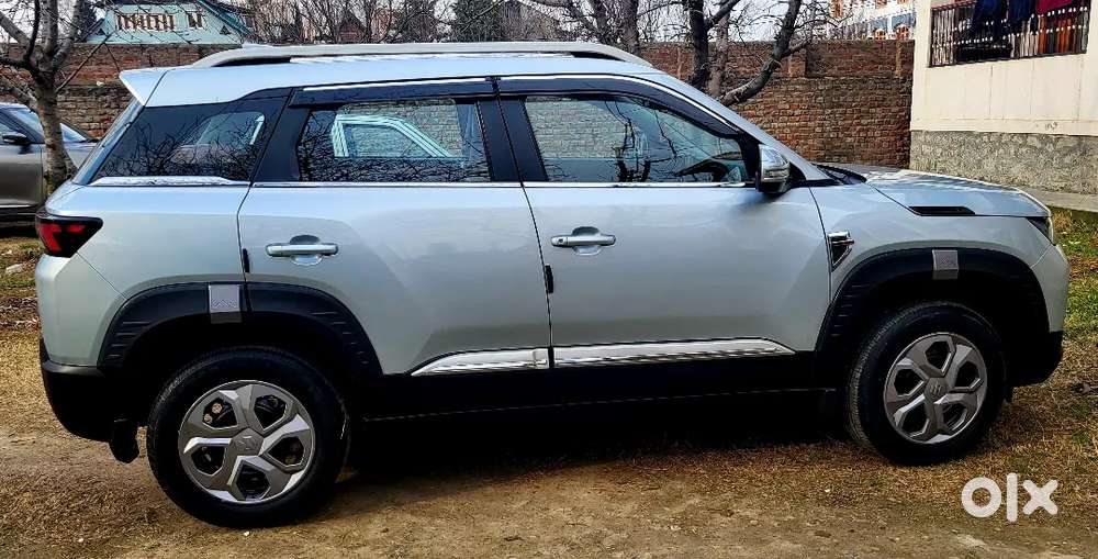 Maruti Suzuki Brezza 2024 Petrol 22000 Km Driven