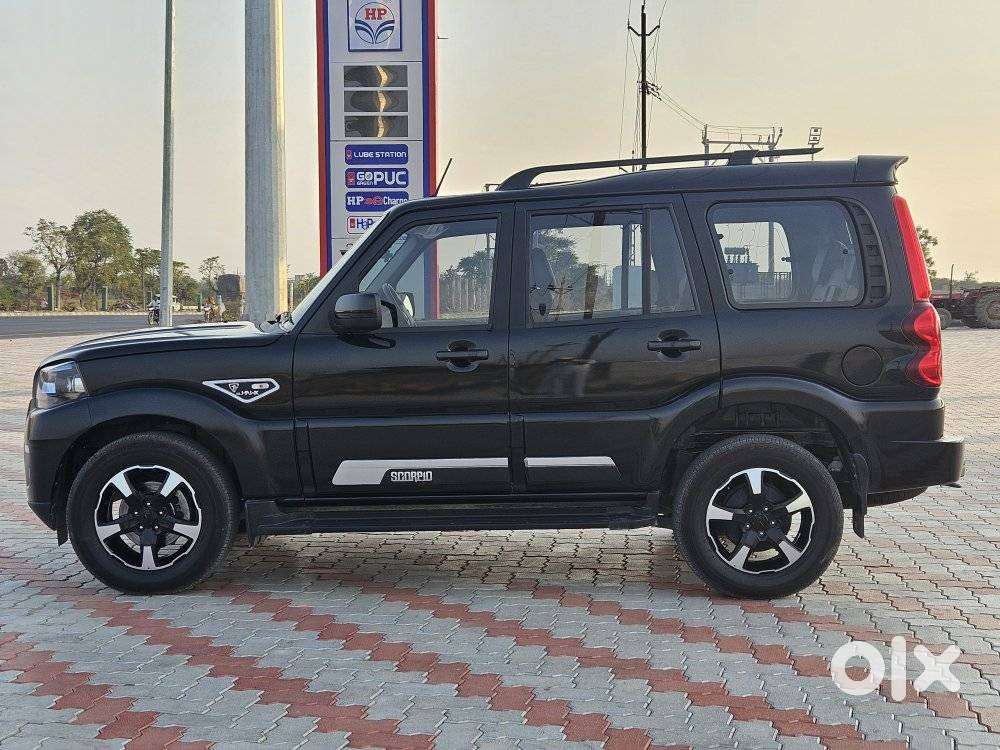 Mahindra Scorpio Classic 2.2 S 11 Mt 7 Cc, 2025, Diesel