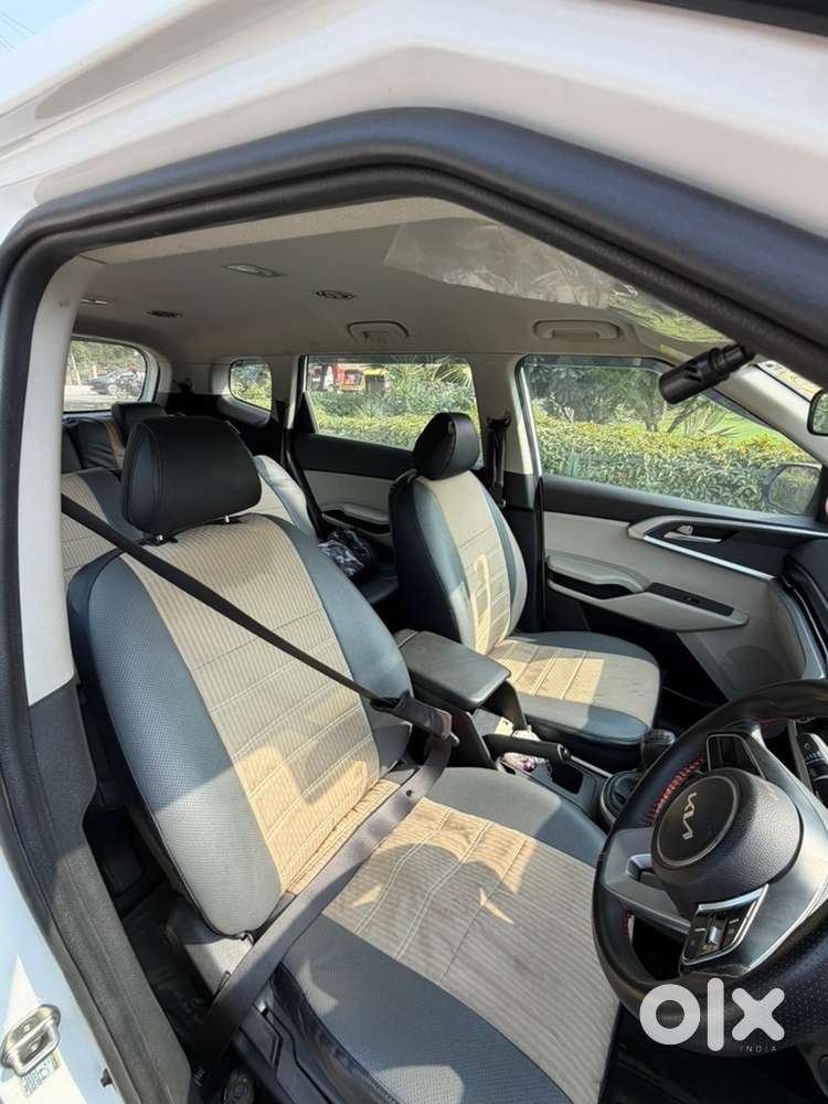 Kia Carens 2022 Petrol