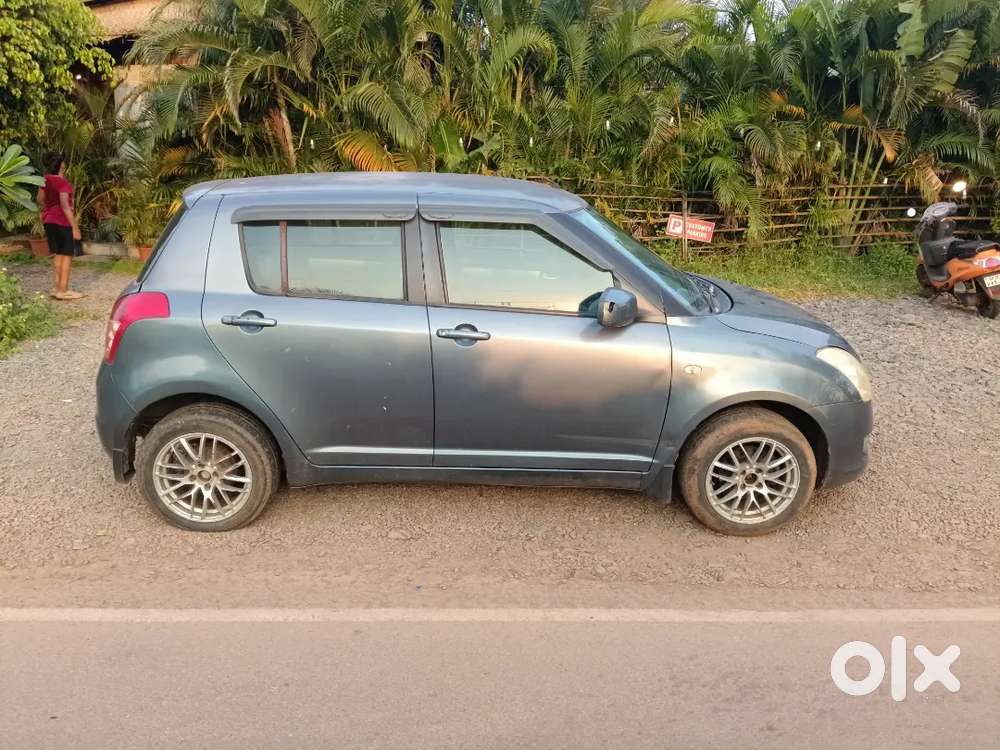 Maruti Suzuki Swift Vxi 2011