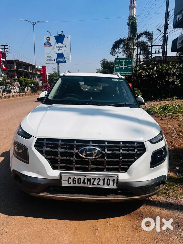 Hyundai Venue Automatic Car