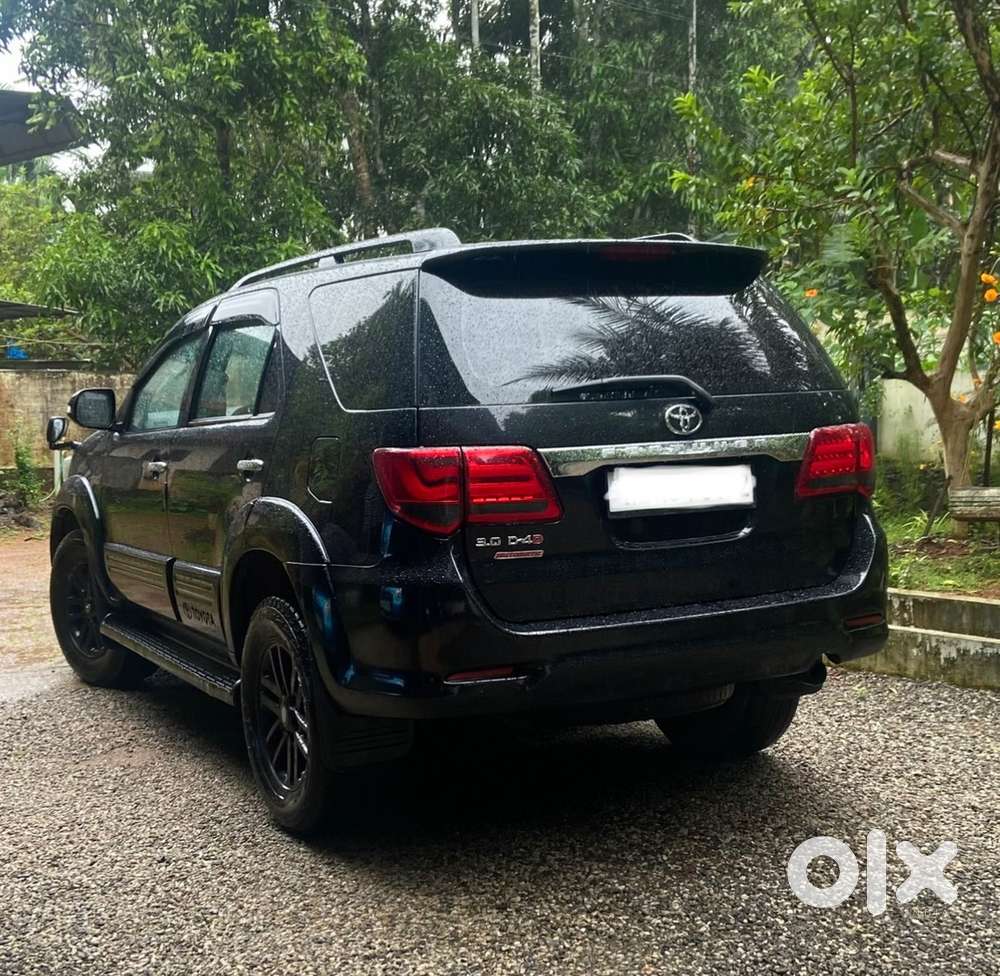 Toyota Fortuner Diesel 2012