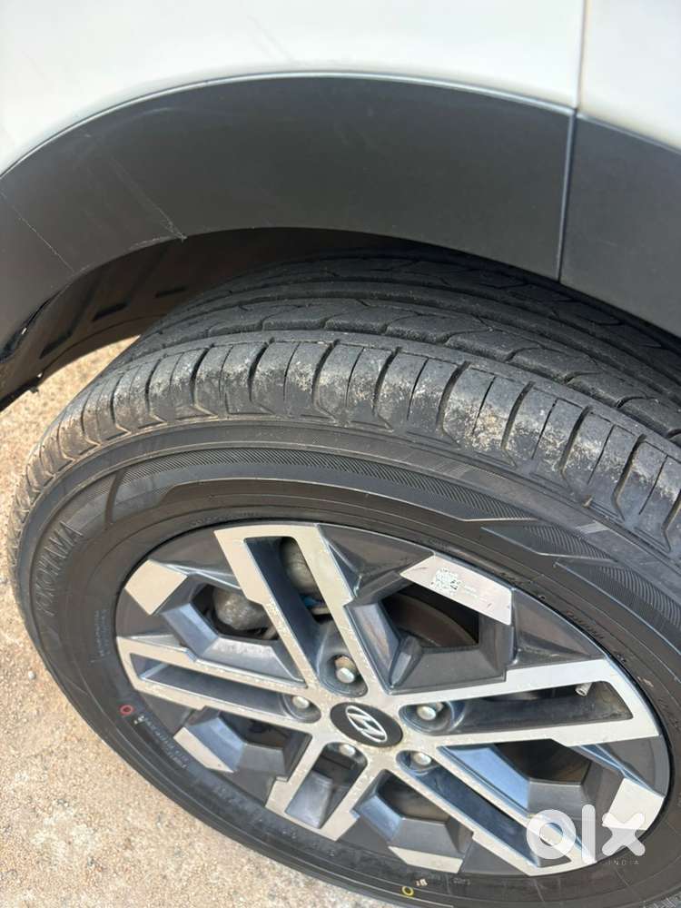 Hyundai Venue Petrol 2022 With Brand New Yokohoma Tyres