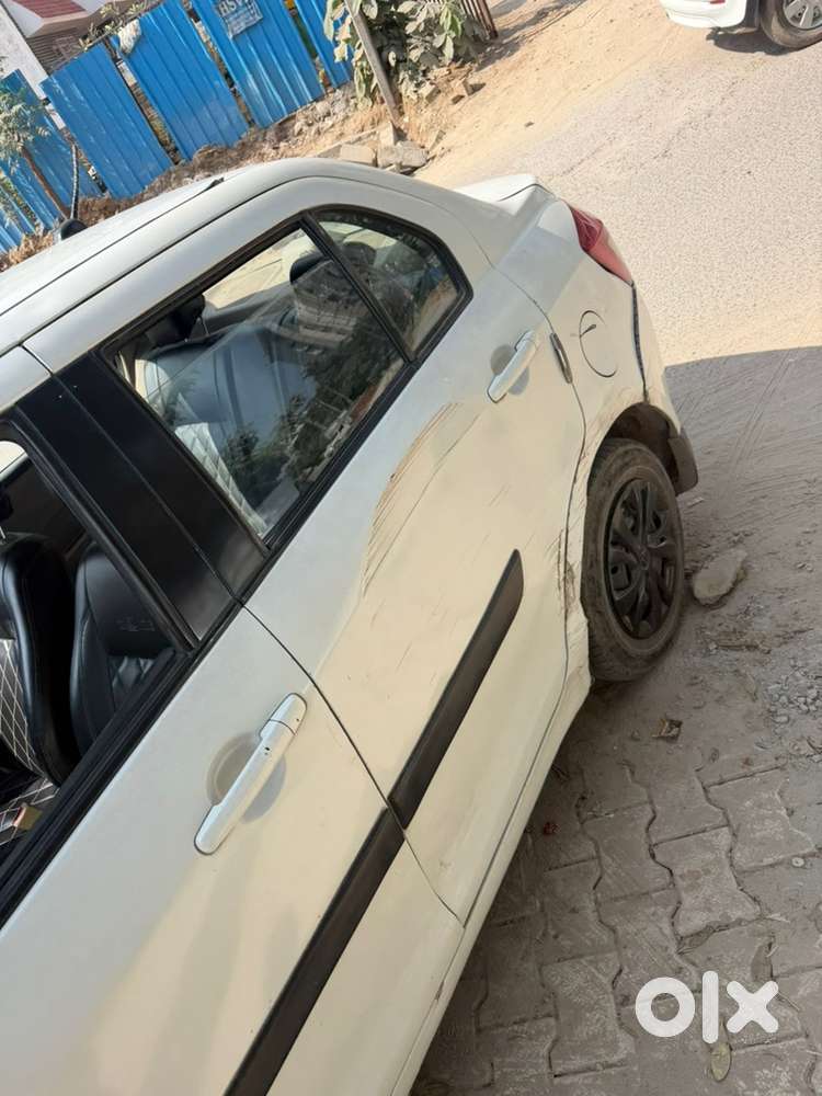 Maruti Suzuki Swift Dzire 2012