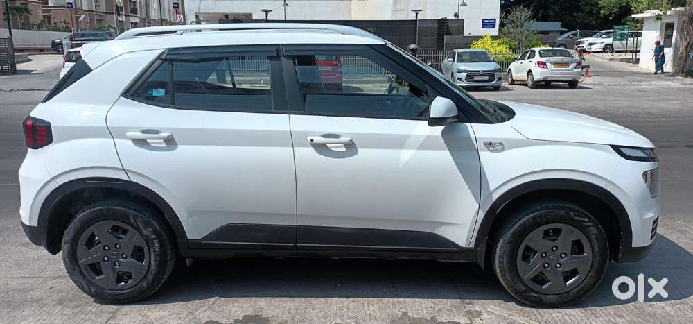Hyundai Venue S Plus Mt 1.2 Kappa, 2024, Petrol