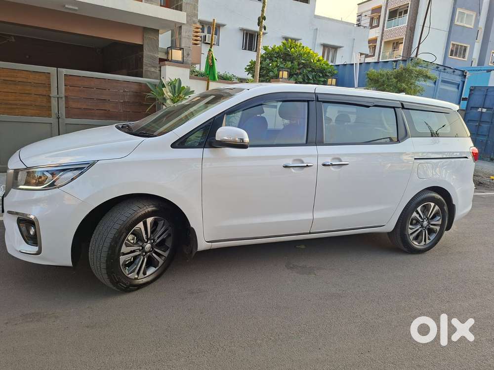 Kia Carnival Premium, 2021, Diesel