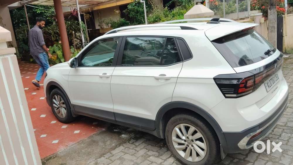 Volkswagen Taigun 1.0 Tsi Highline At, 2024, Petrol