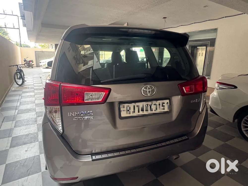 Toyota Innova Crysta 2023 Diesel At