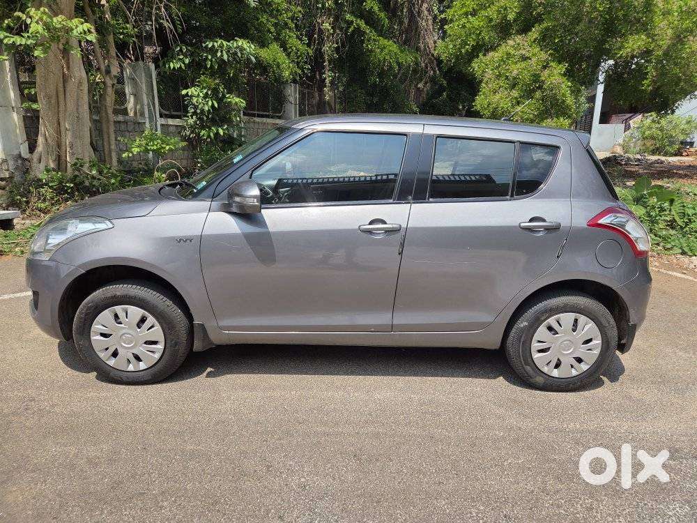 Maruti Suzuki Swift Vxi + Manual, 2012, Petrol