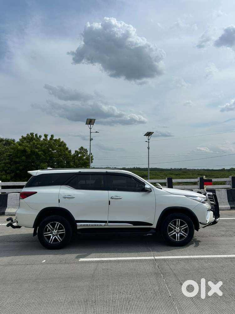 Toyota Fortuner 2.8 Diesel Manual 2018  Excellent Condition