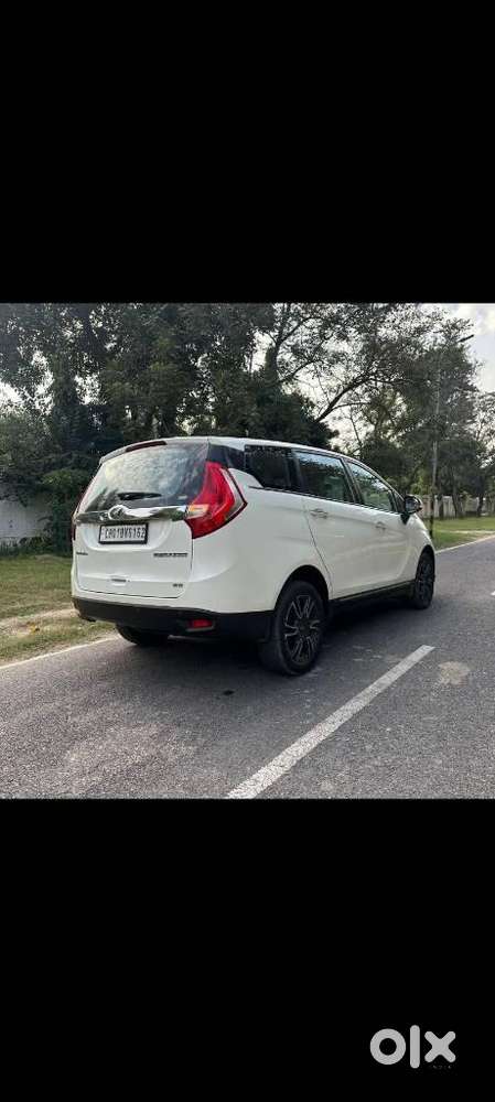 Mahindra Marazzo M8, 2019, Diesel