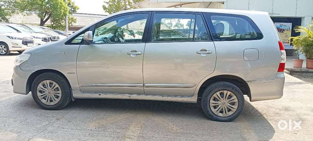 Toyota Innova 2.5 E, 2015, Diesel