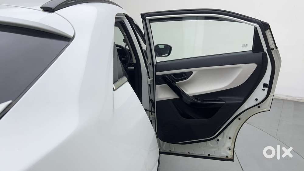 Tata Curvv Pure Plus S 1.2 Revotron Petrol 7dca, 2024, Petrol