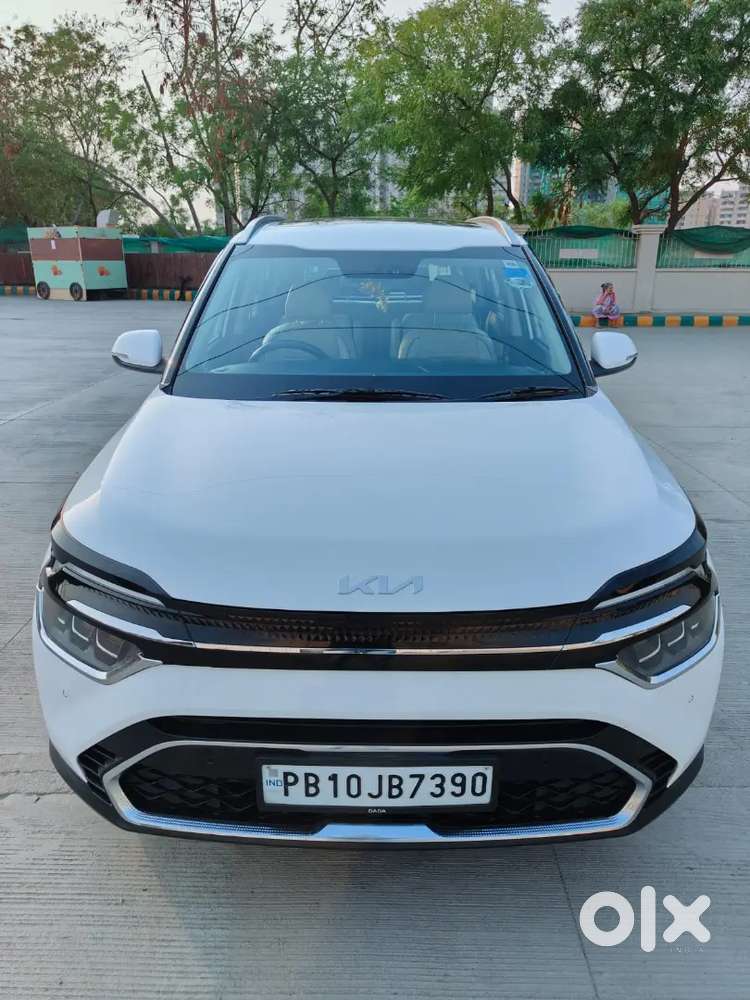 Kia Carens Luxury Plus 1.5 Turbo Imt (6 Str) 2023 - Top Model