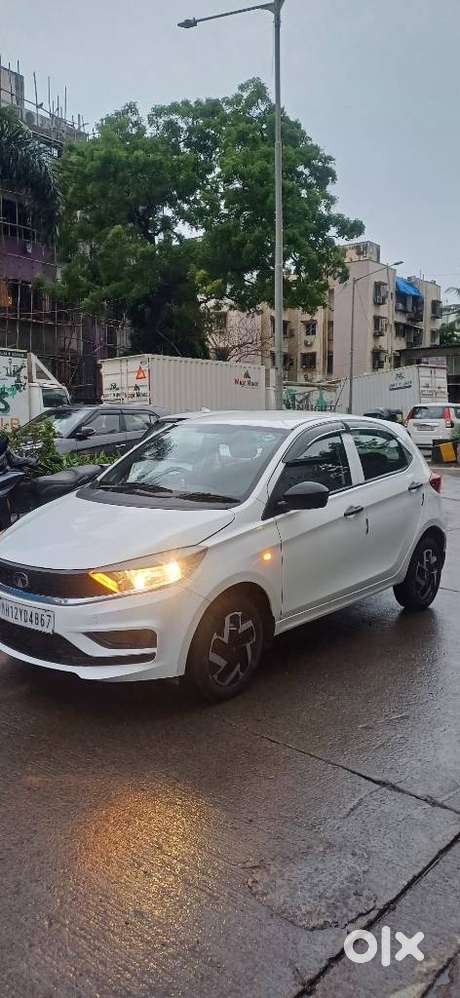 Tata Tiago 1.2 Revotron Xm Cng, 2025, Cng & Hybrids