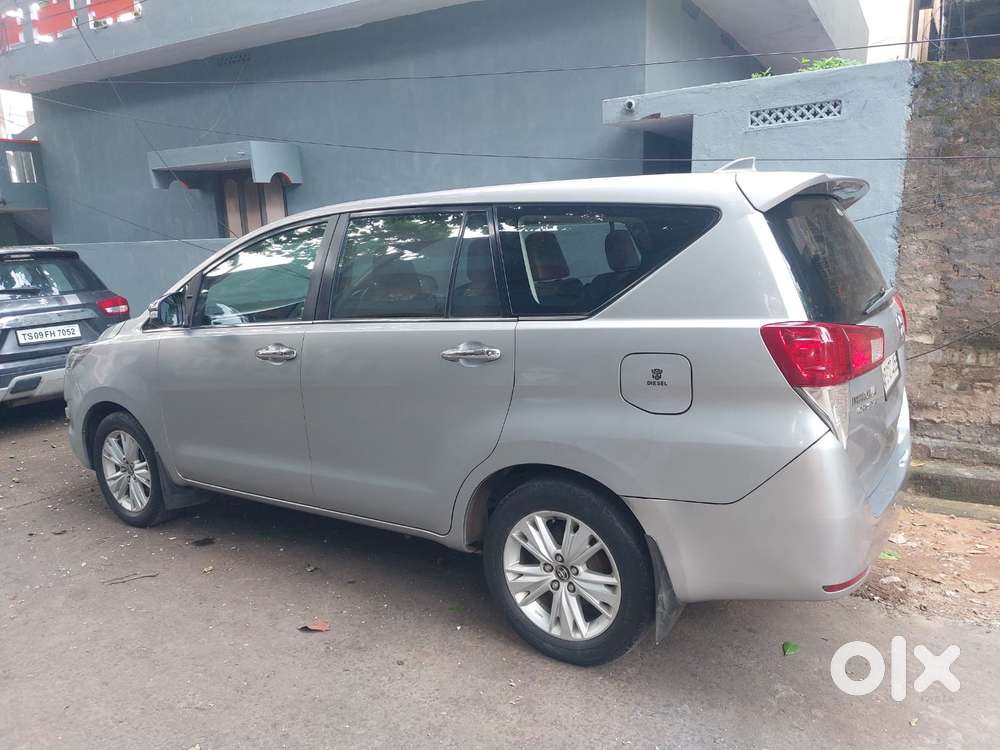 Toyota Innova Crysta [ ] 2.4 Zx At 7 Str, 2016, Diesel