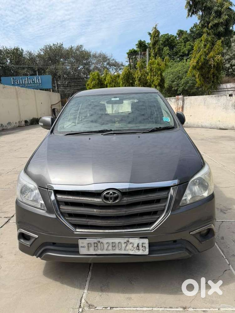 Toyota Innova V Varient 2012 Diesel Well Maintained