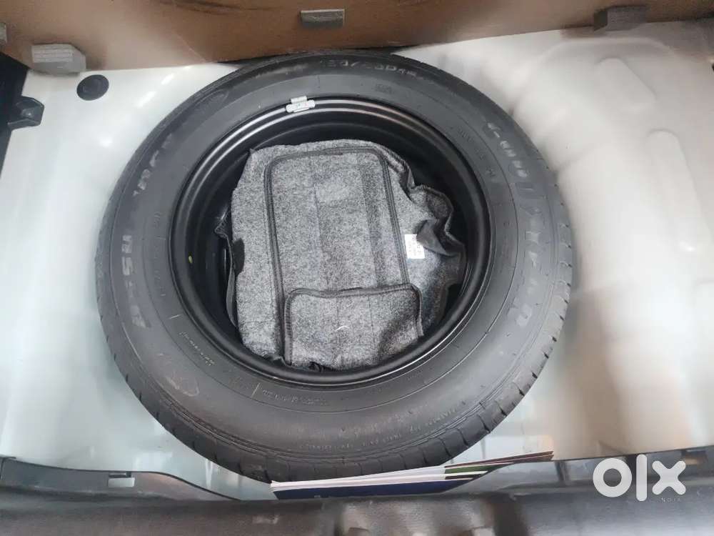 Kia Sonet G 1.2 5mt Htk(o)2024 With Sunroof