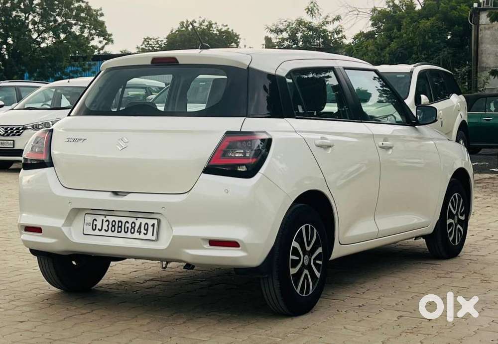 Maruti Suzuki Swift Vxi Optional, 2024, Petrol